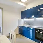 Апартаменты The Whitestone *