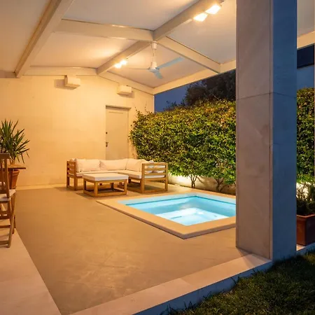 Apartment The Whitestone *