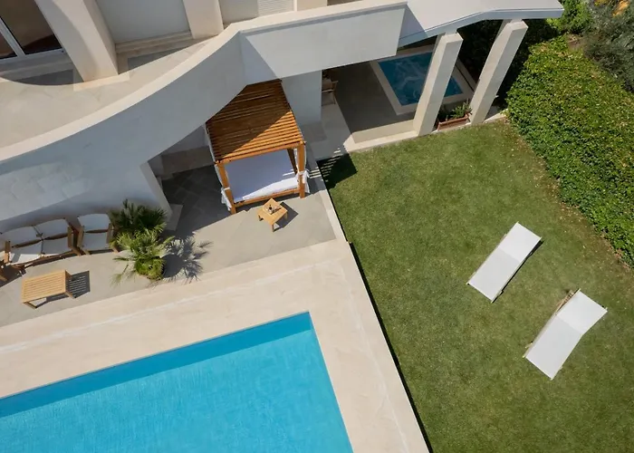 The Whitestone Lejlighed *