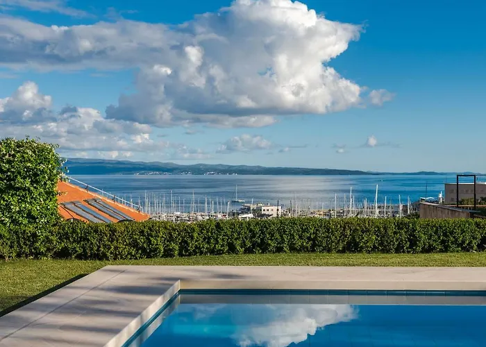 The Whitestone Apartamento